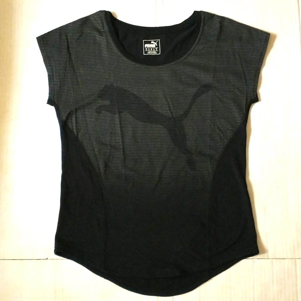 Like new! Puma tee with dry cell technology